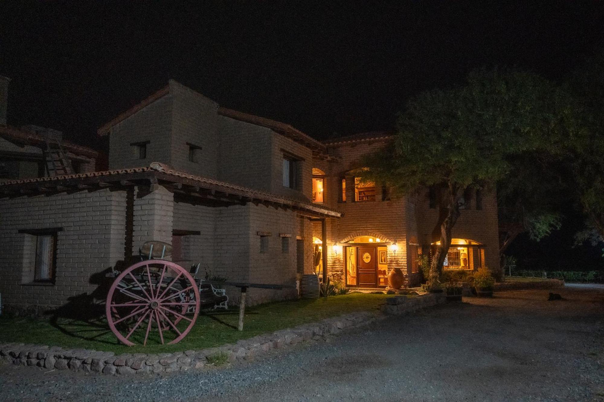 La Casa De La Bodega - Wine Boutique Hotel Cafayate Buitenkant foto